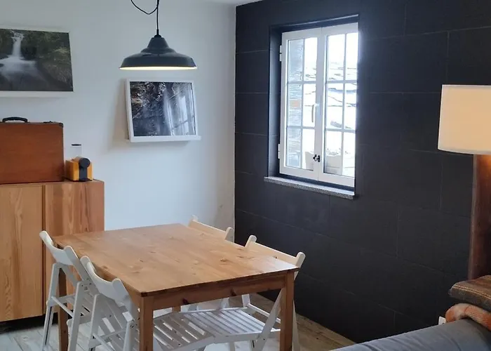 Casa Da Quelha Chas de Egua